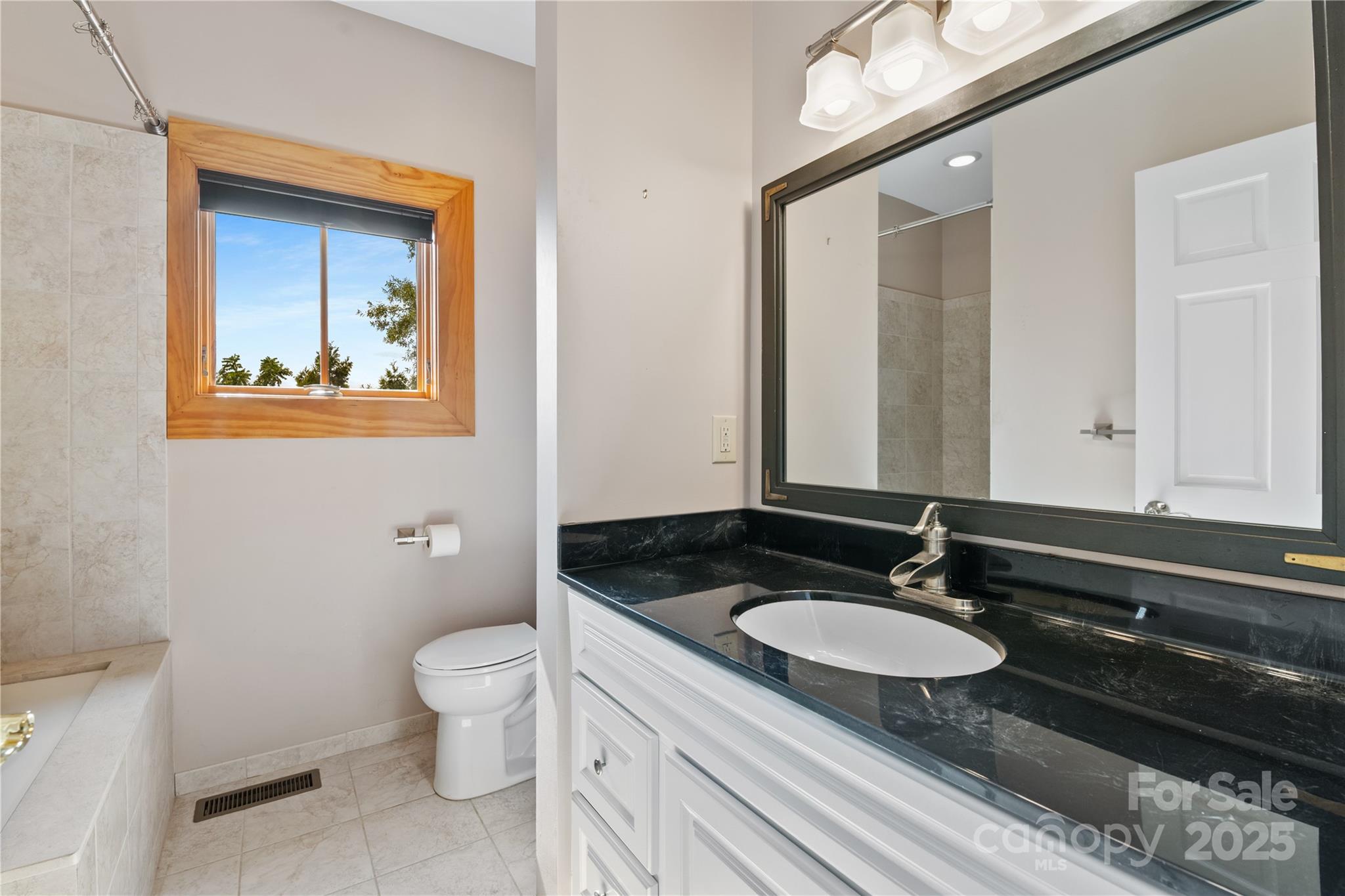 32 Delano Road Asheville NC 28805