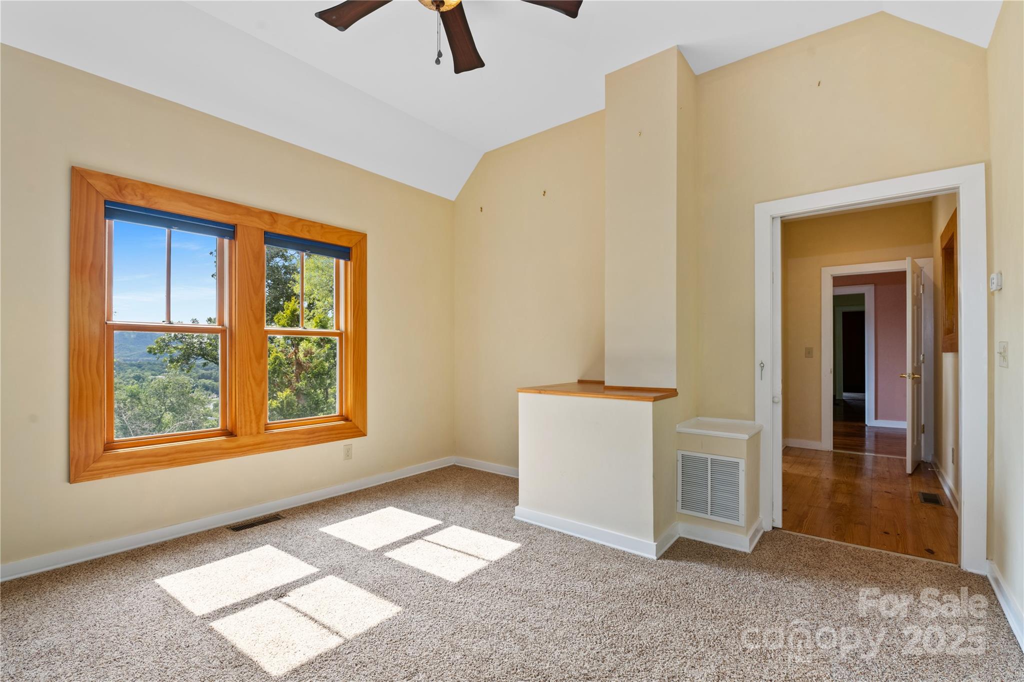 32 Delano Road Asheville NC 28805