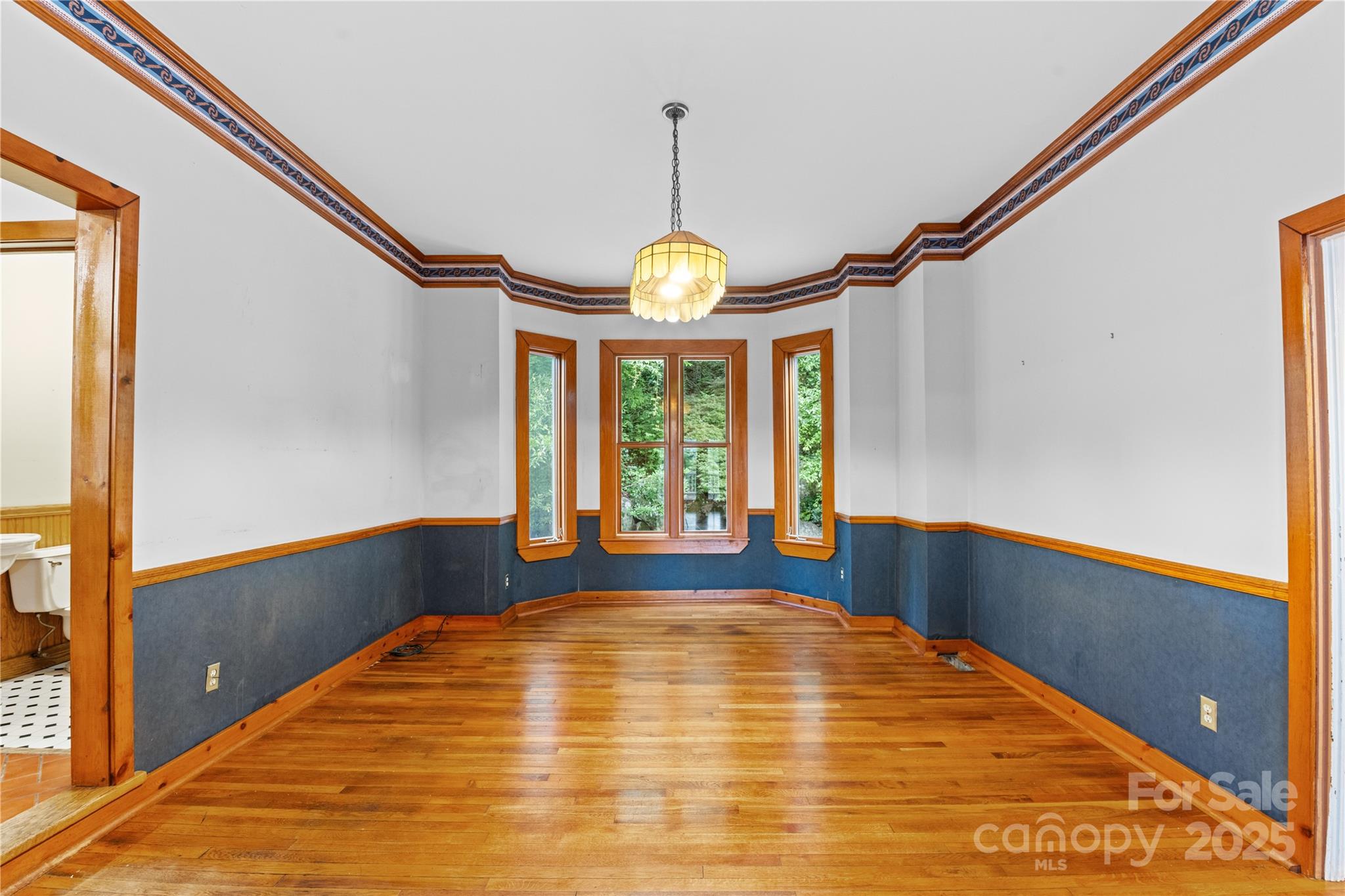 32 Delano Road Asheville NC 28805