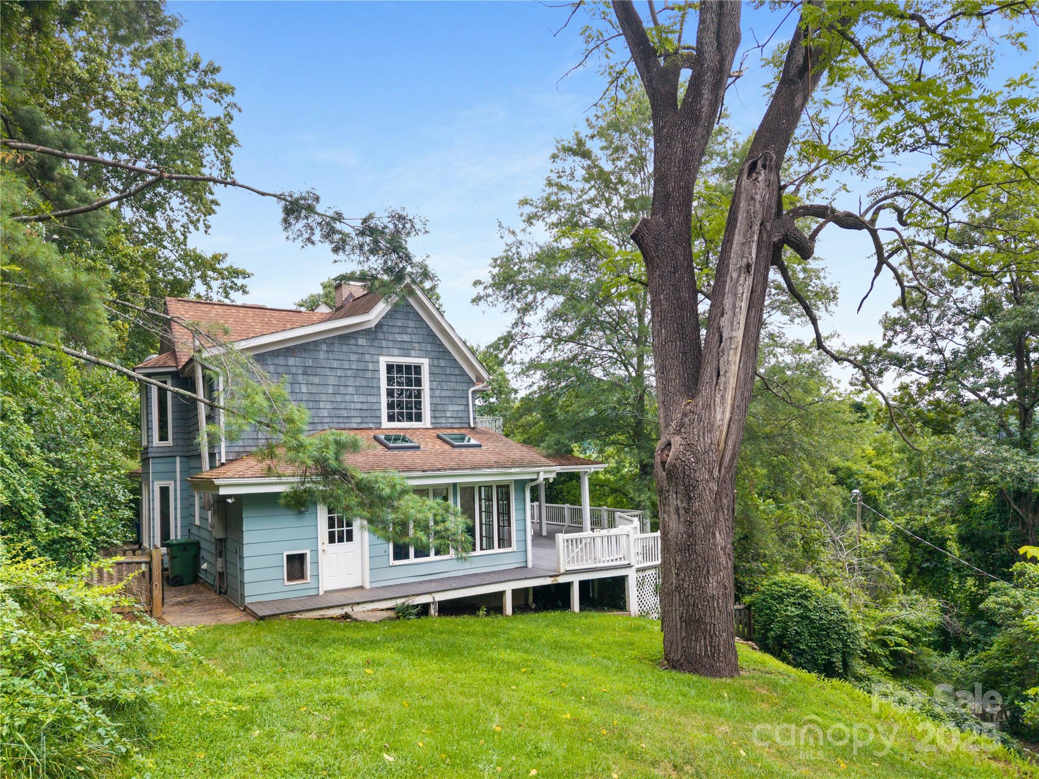 32 Delano Road Asheville NC 28805