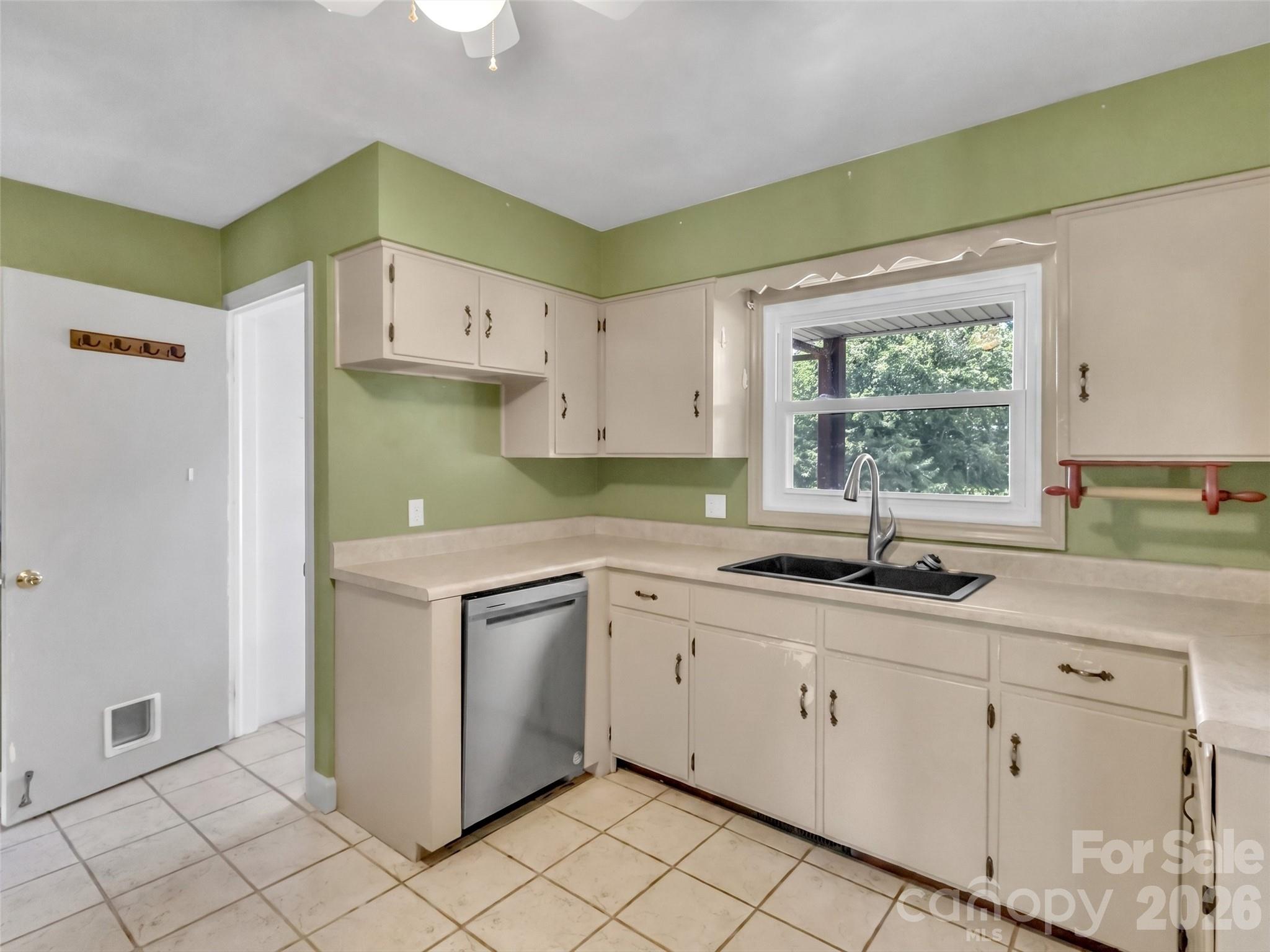 17 Hickory View Lane Canton NC 28716