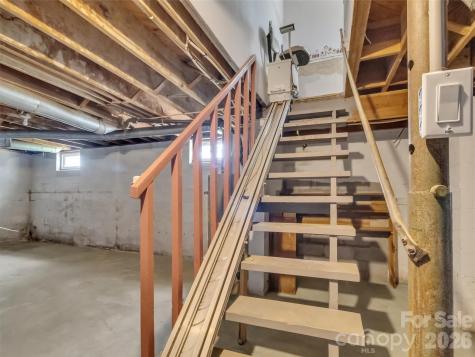 17 Hickory View Lane Canton NC 28716