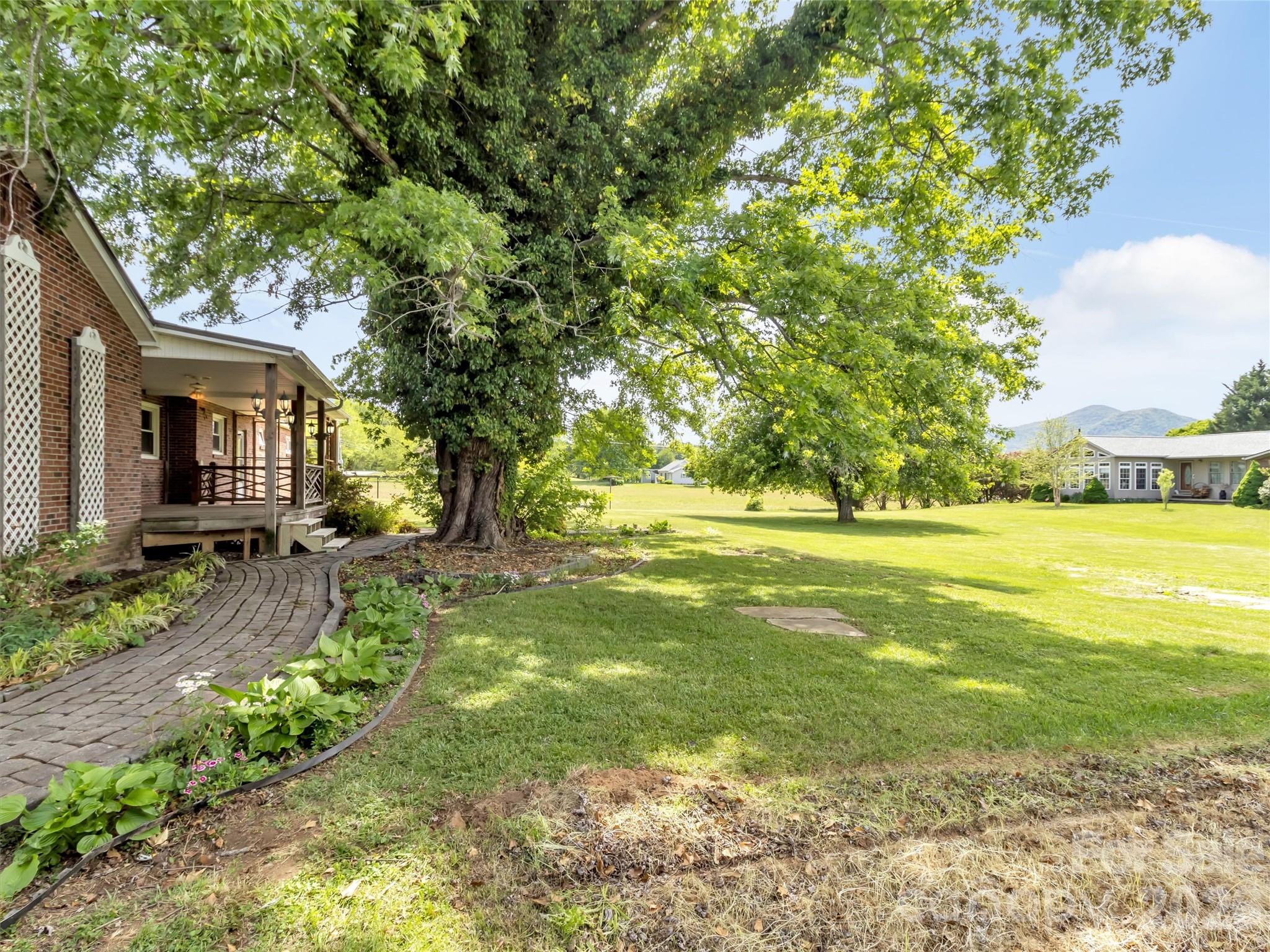 17 Hickory View Lane Canton NC 28716