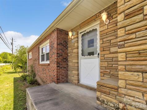 17 Hickory View Lane Canton NC 28716