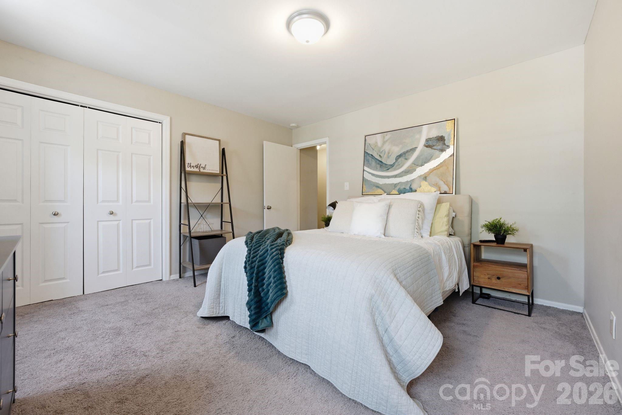 8033 Regent Park Lane Charlotte NC 28210