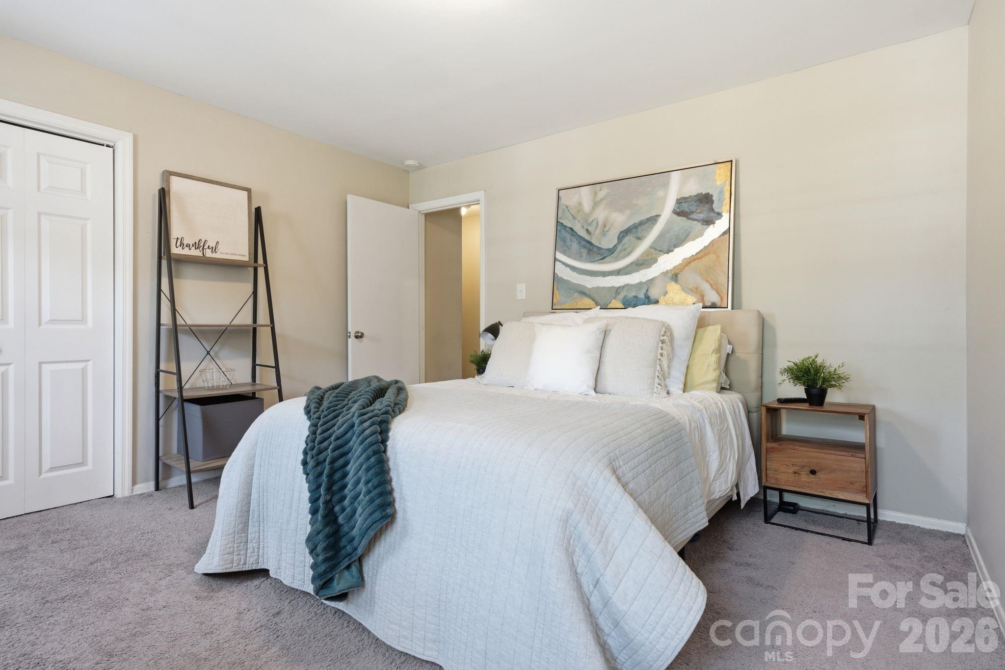 8033 Regent Park Lane Charlotte NC 28210