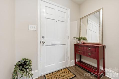8033 Regent Park Lane Charlotte NC 28210