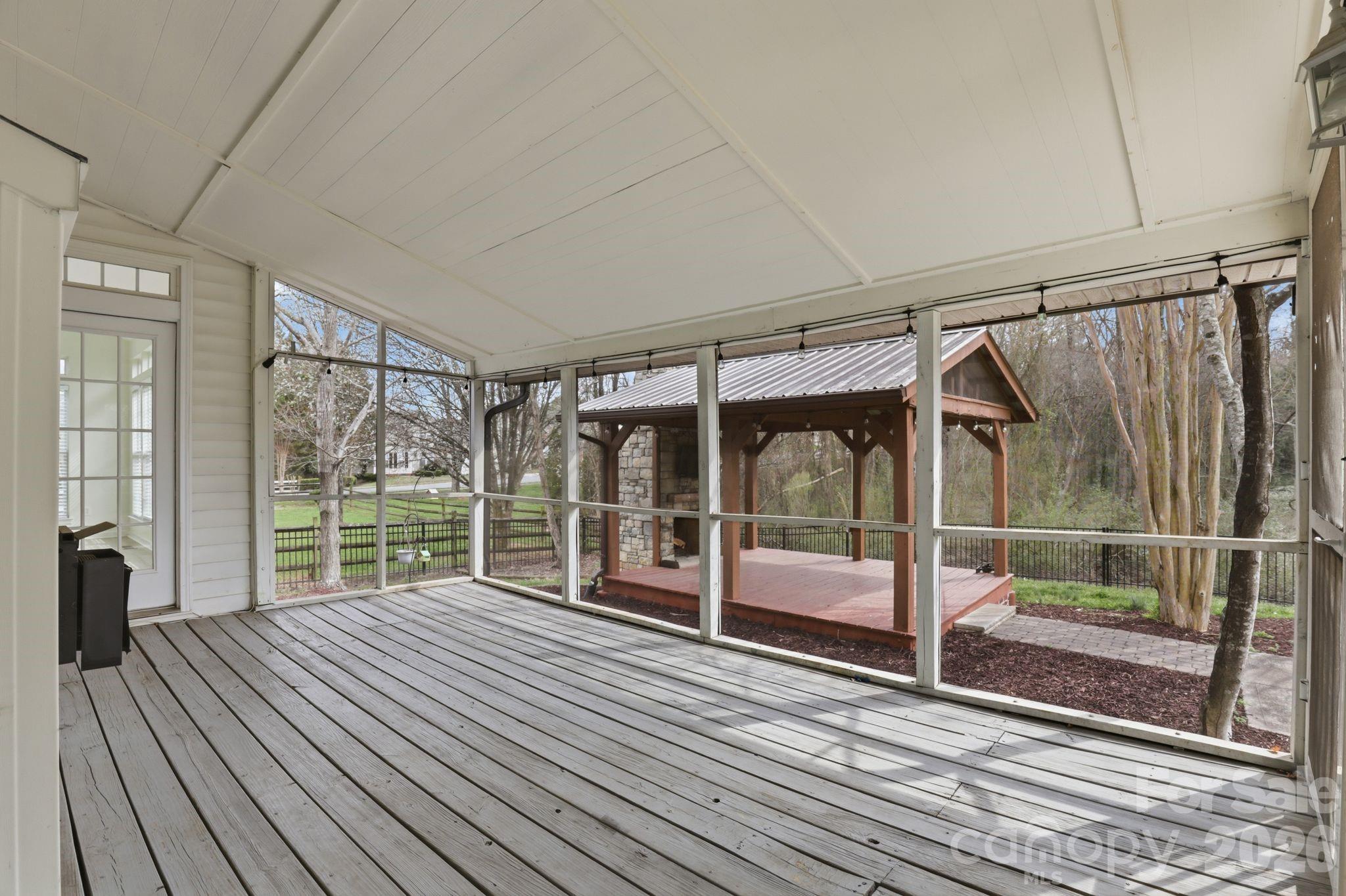 3909 Meadow Green Drive Charlotte NC 28269