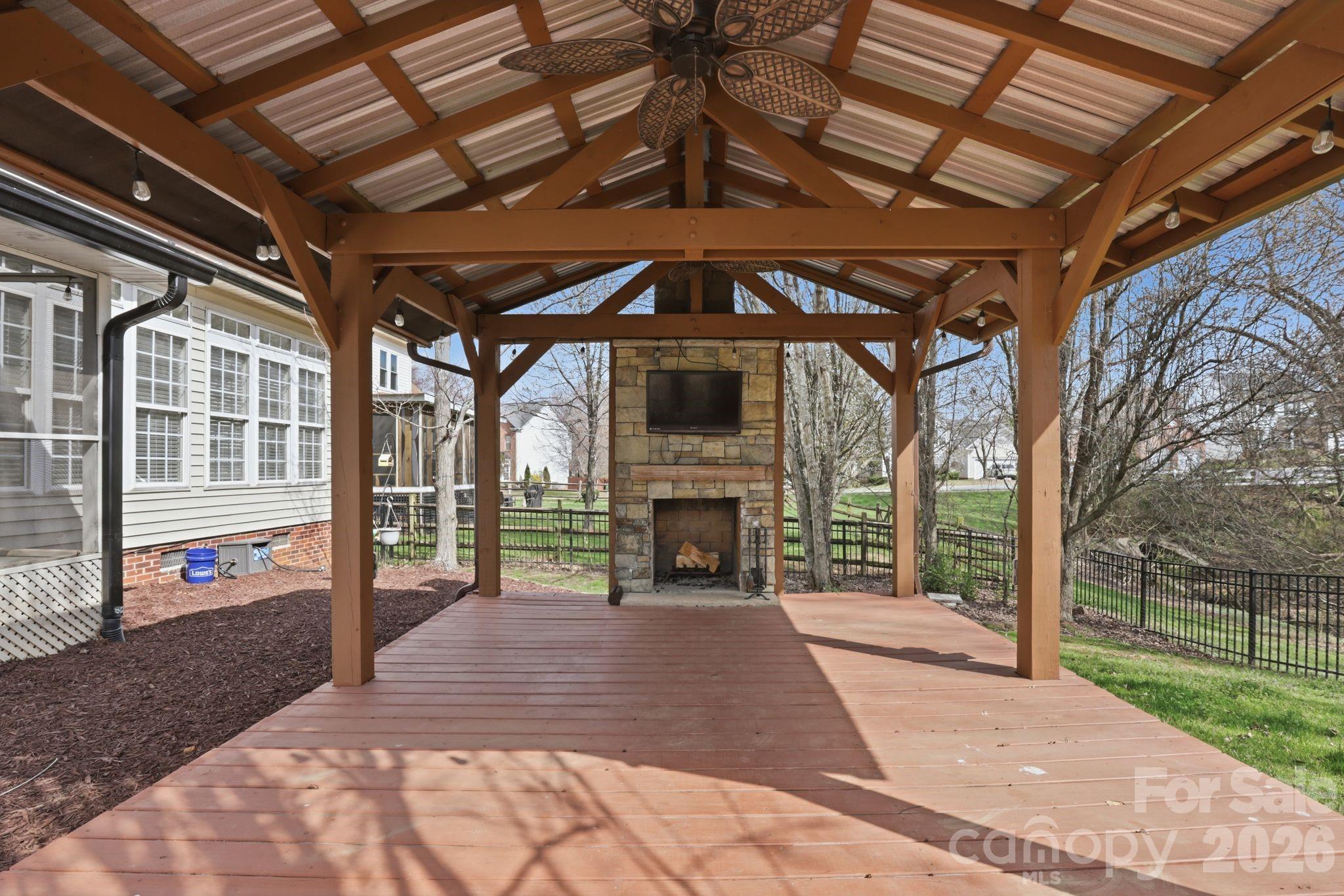 3909 Meadow Green Drive Charlotte NC 28269