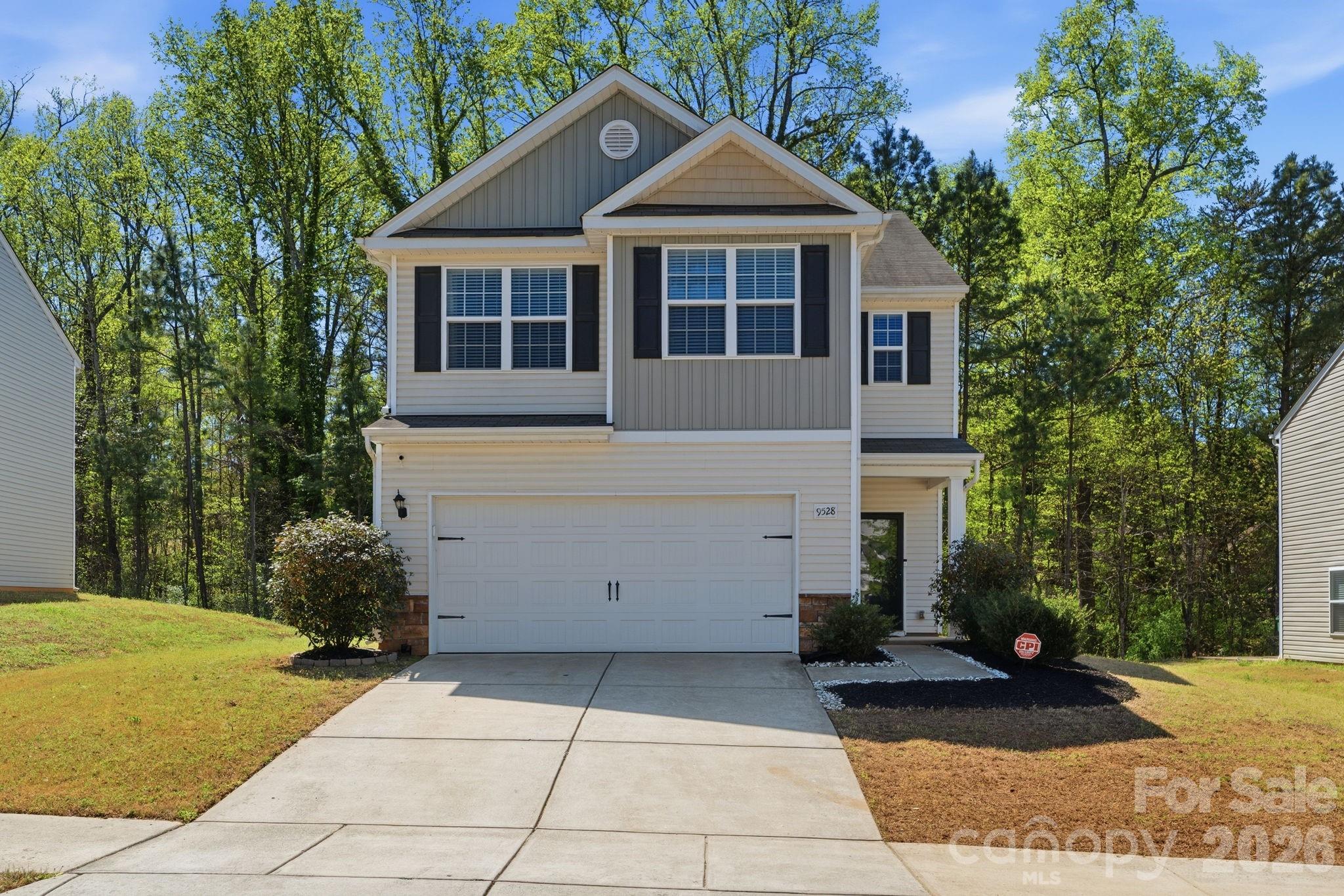 9528 Weikert Road Charlotte NC 28215