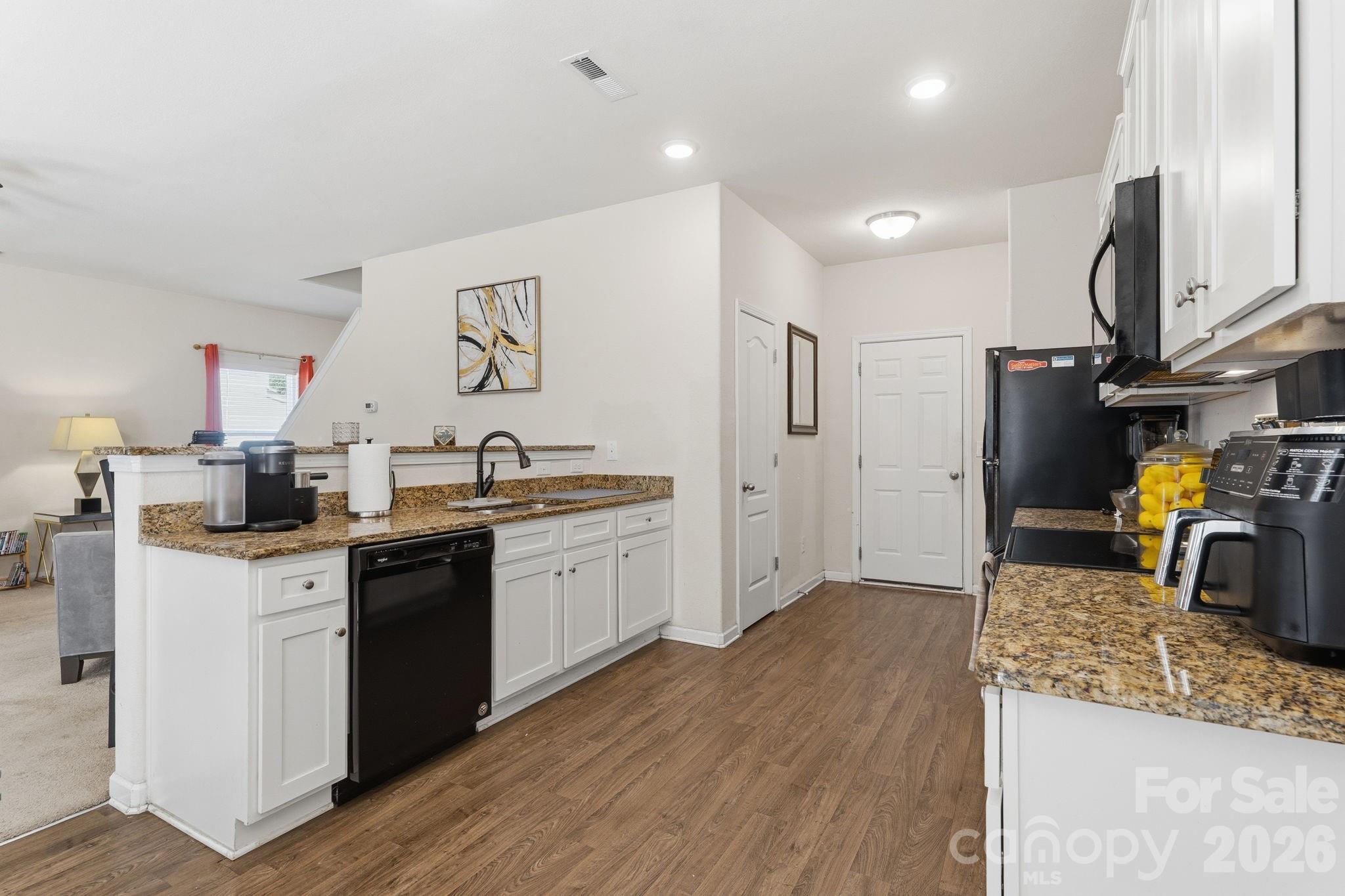 9528 Weikert Road Charlotte NC 28215