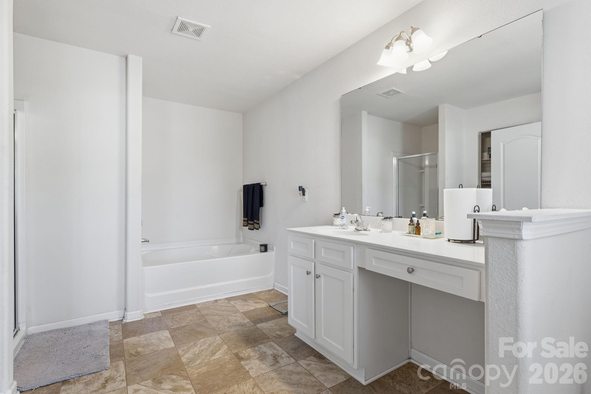 9528 Weikert Road Charlotte NC 28215