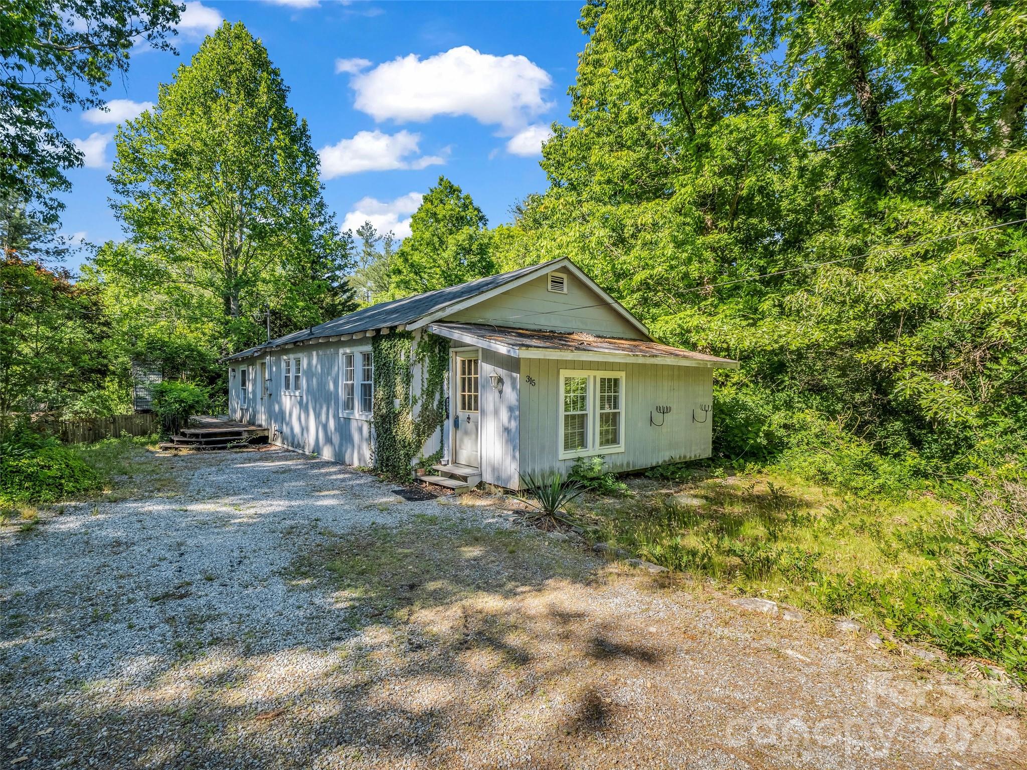 315 Alabama Avenue Hendersonville NC 28739