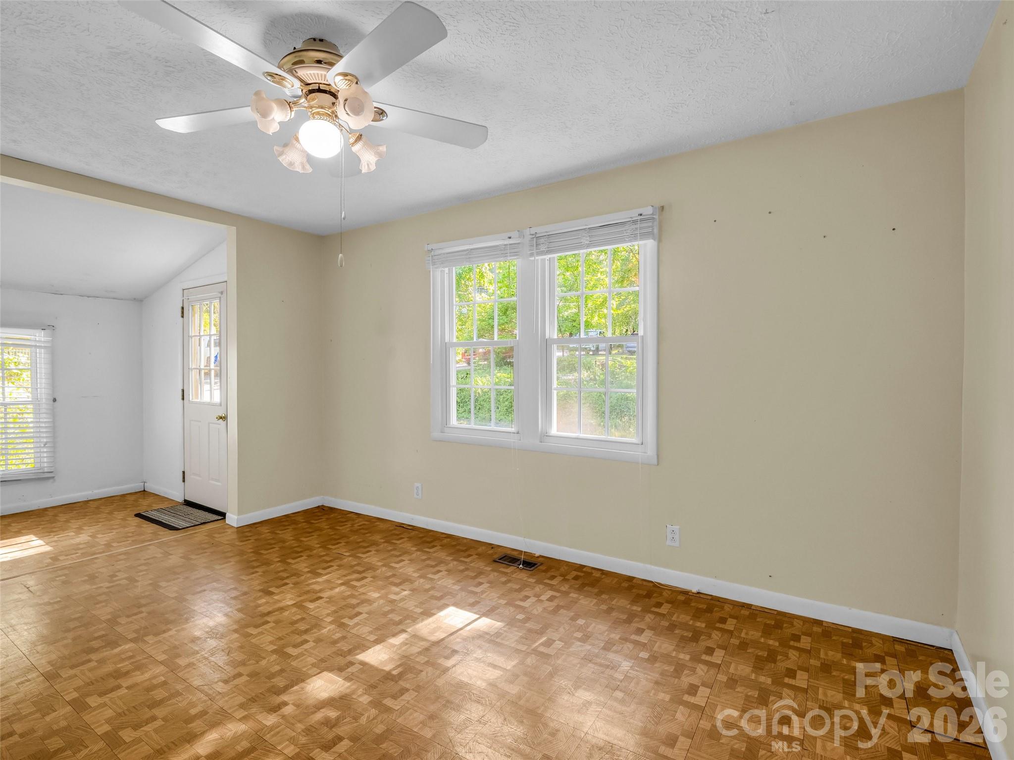 315 Alabama Avenue Hendersonville NC 28739