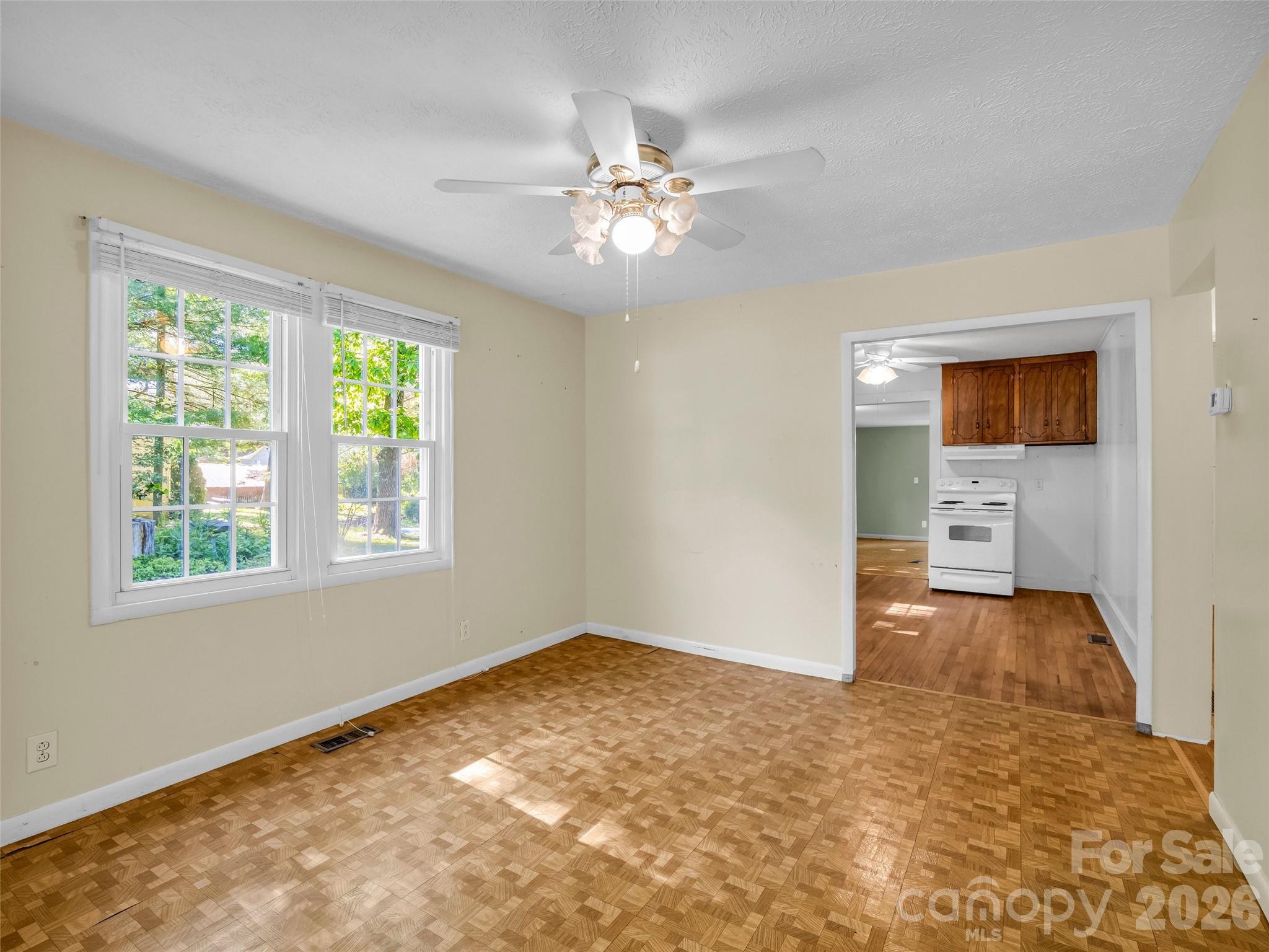 315 Alabama Avenue Hendersonville NC 28739
