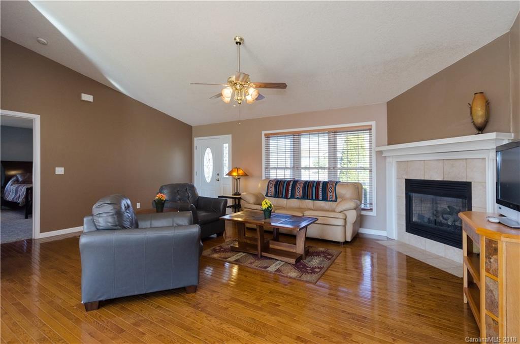 4 Piper Drive Weaverville NC 28787