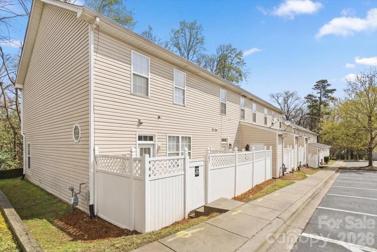 311 Alabarda Lane Charlotte NC 28273