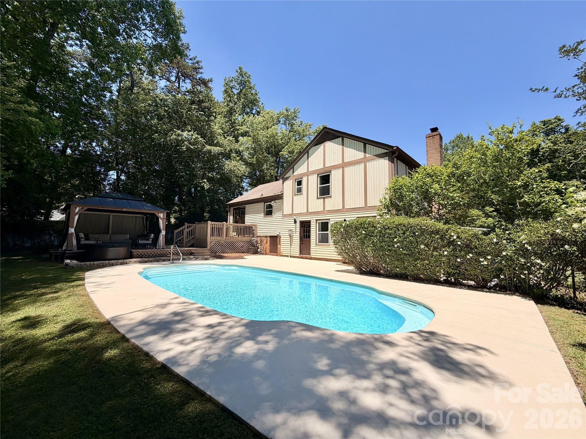 824 Riverwood Road Charlotte NC 28270