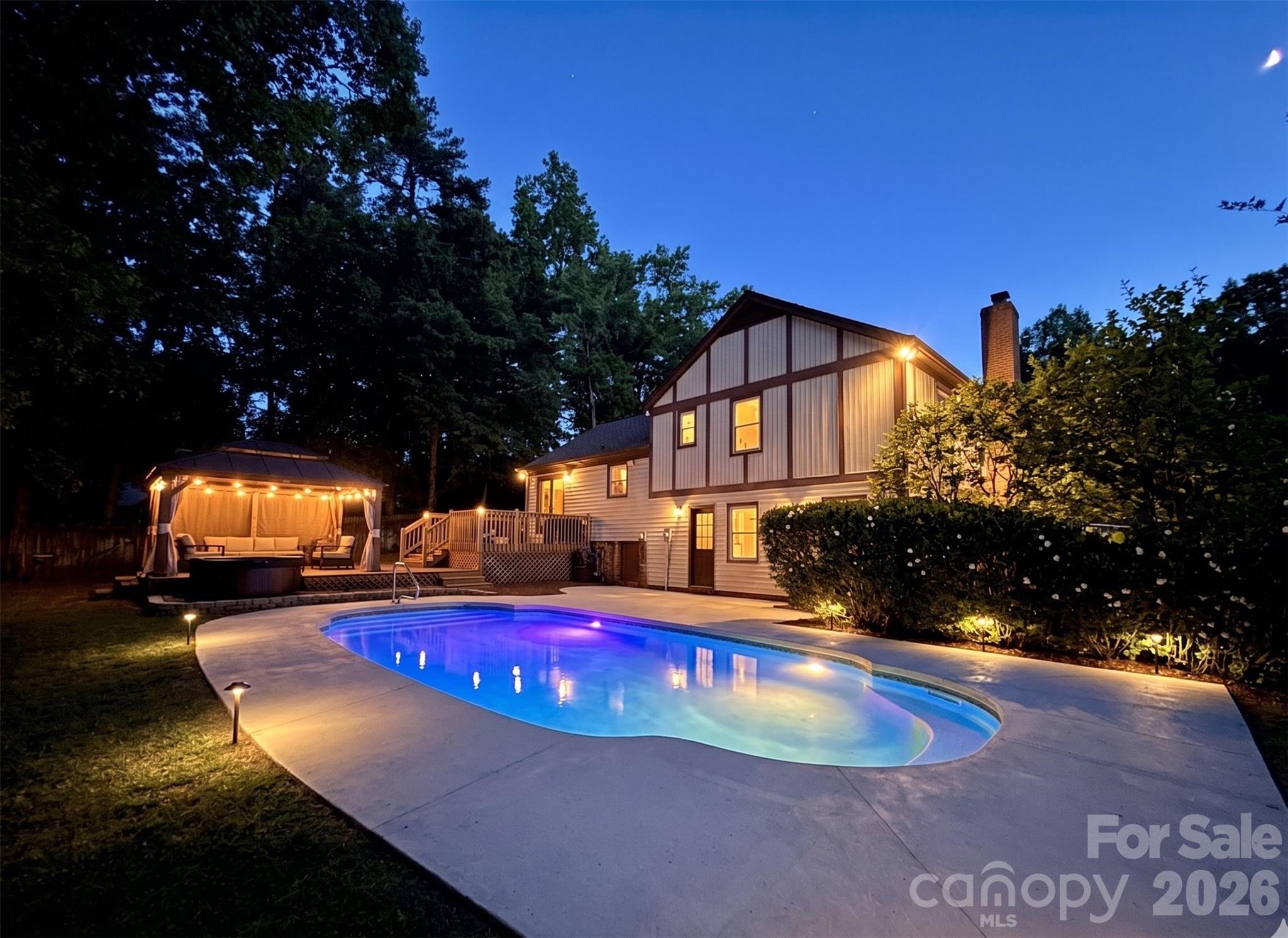 824 Riverwood Road Charlotte NC 28270