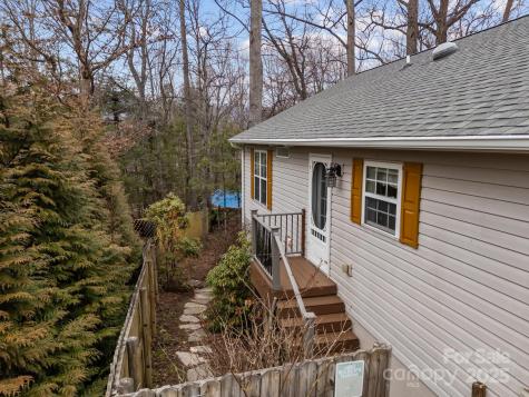 11 Amy's Way Black Mountain NC 28711