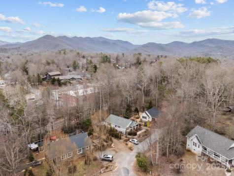11 Amy's Way Black Mountain NC 28711