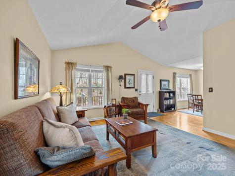 11 Amy's Way Black Mountain NC 28711