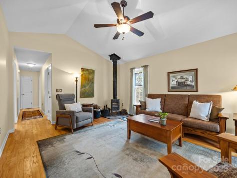 11 Amy's Way Black Mountain NC 28711