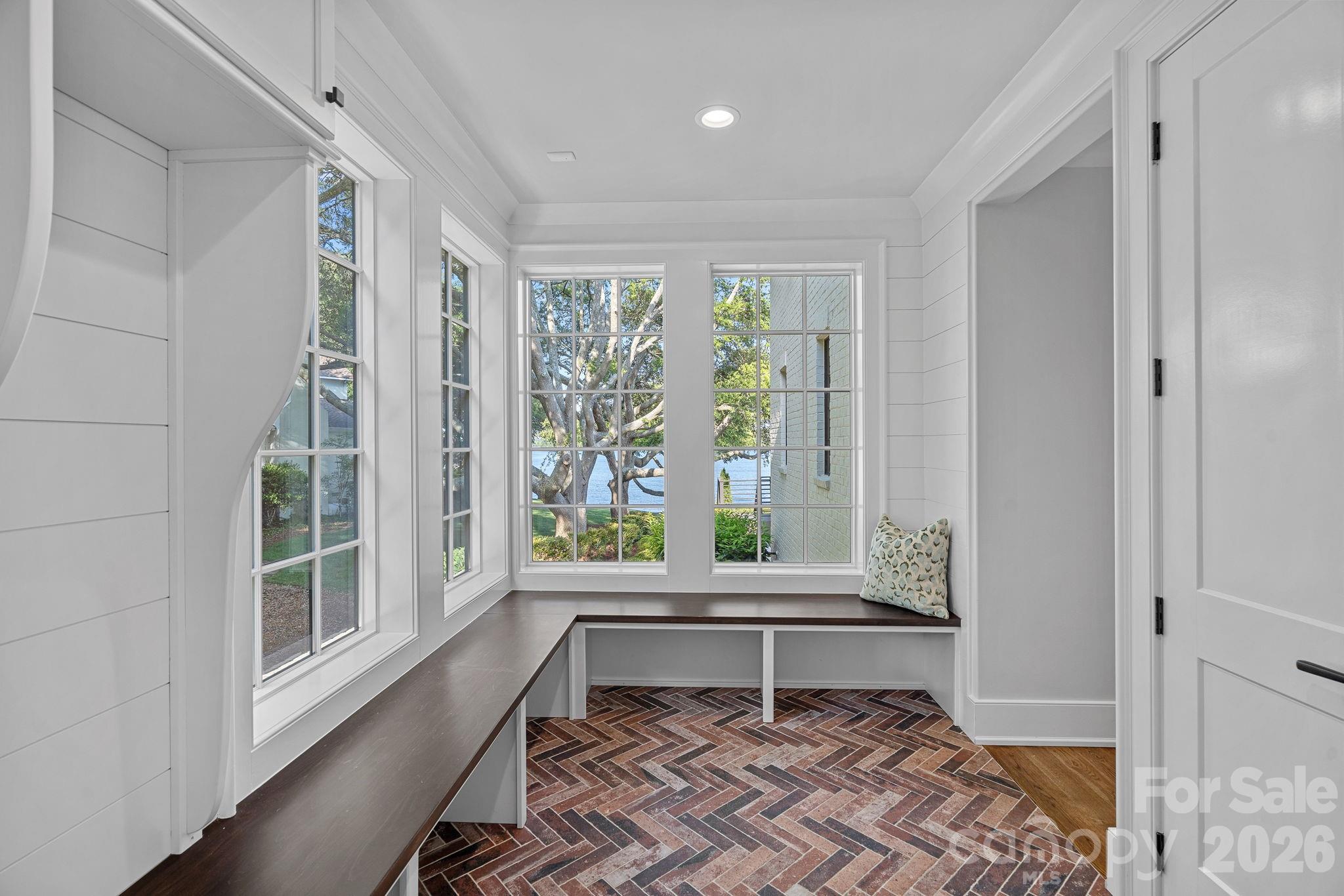 7861 Live Oaks Drive Denver NC 28037