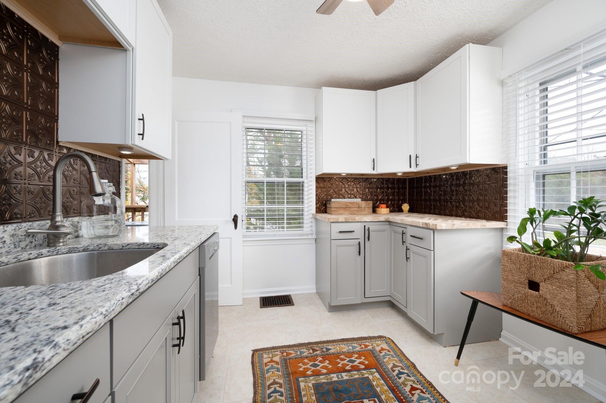 21 Lakeshore Drive Asheville NC 28804