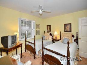 11 Country Club Trail Asheville NC 28804