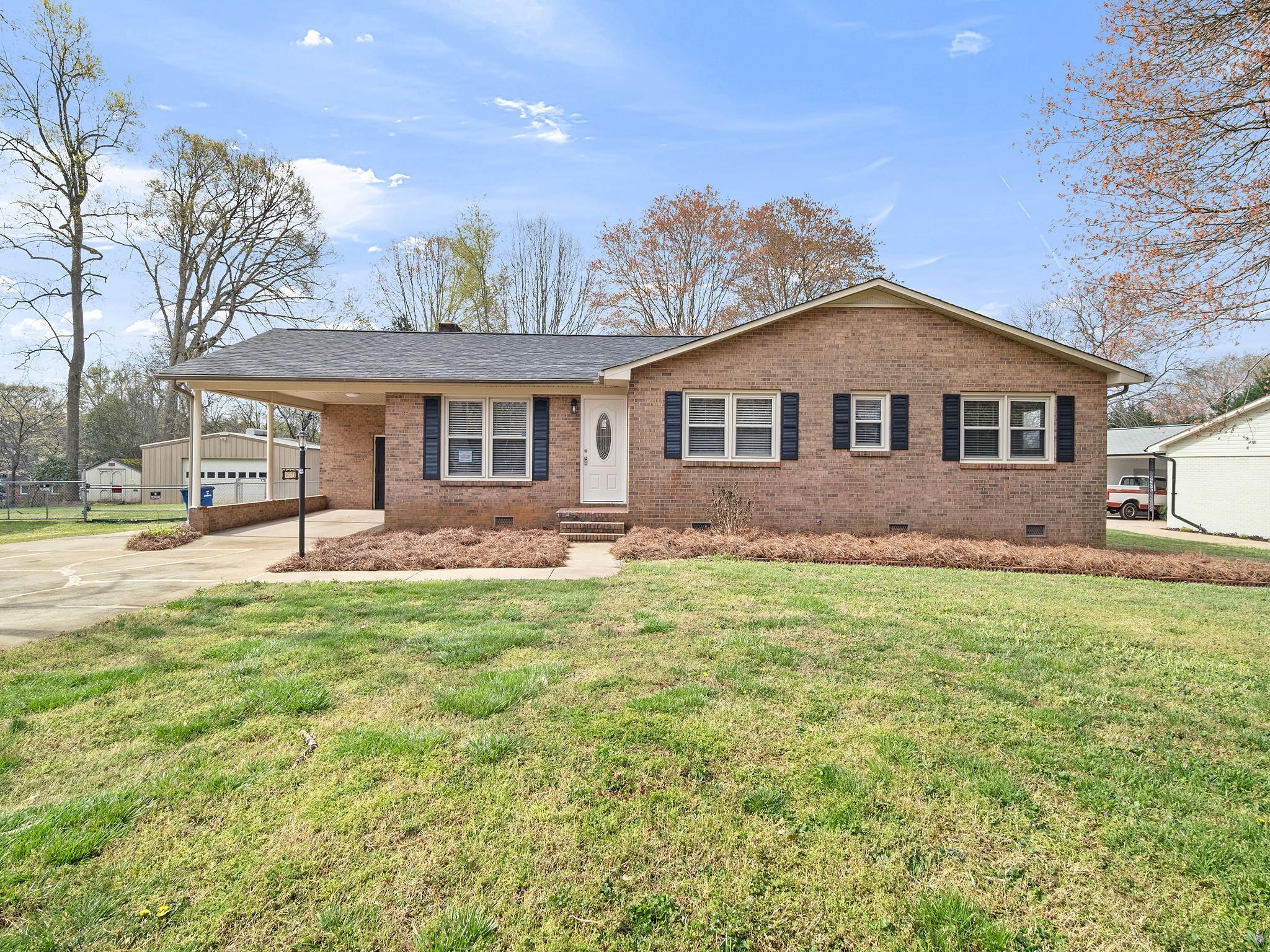 1950 Rhyneland Road Lincolnton NC 28092
