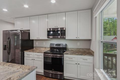 112 Tail Feather Lane Candler NC 28715