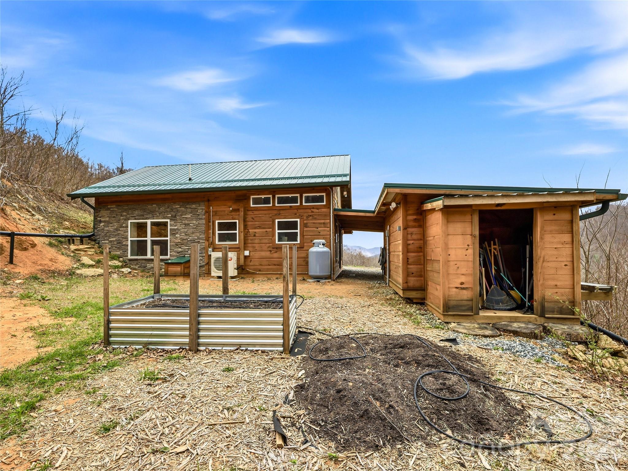 131 White Oak Way Hot Springs NC 28743
