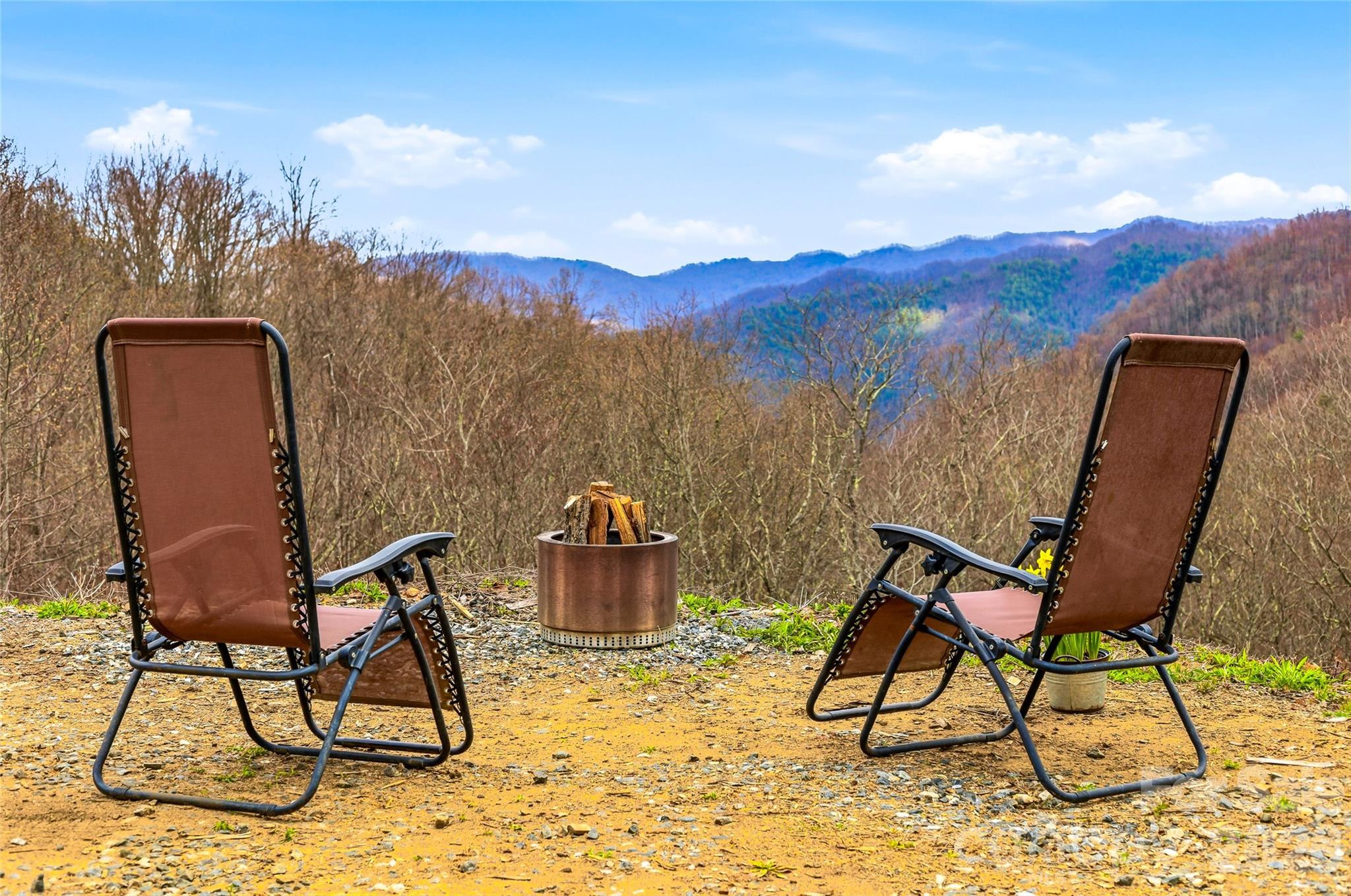 131 White Oak Way Hot Springs NC 28743