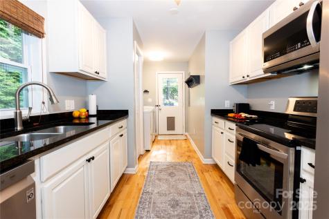 608 Hiawassee Avenue Black Mountain NC 28711