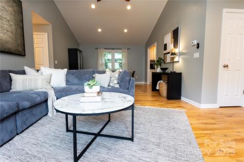 608 Hiawassee Avenue Black Mountain NC 28711