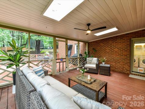 10341 Avondale Avenue Charlotte NC 28210