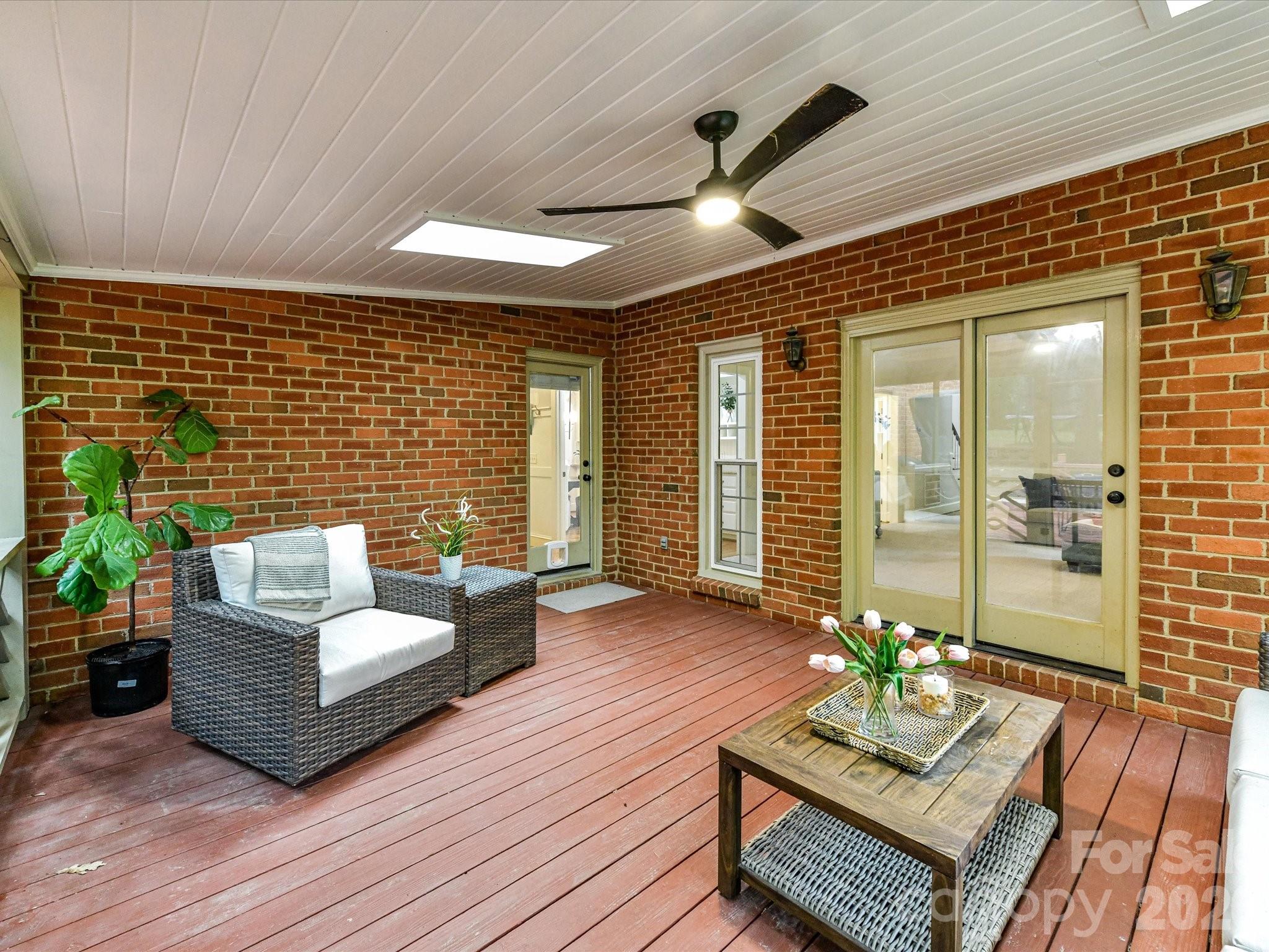 10341 Avondale Avenue Charlotte NC 28210
