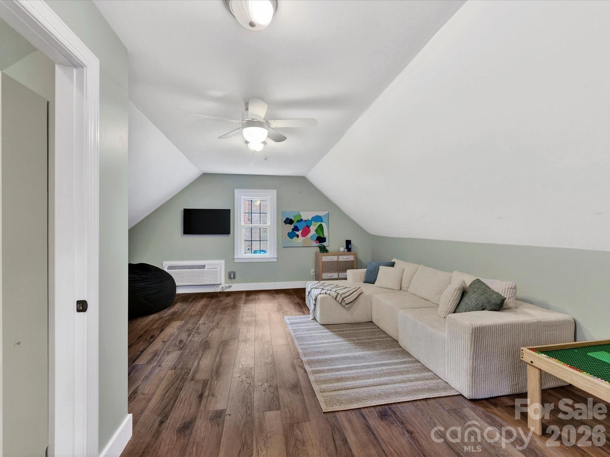 10341 Avondale Avenue Charlotte NC 28210