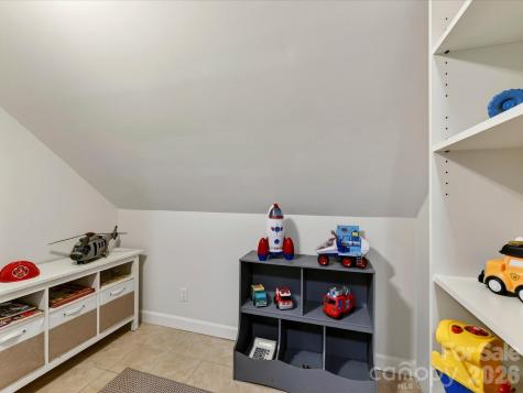 10341 Avondale Avenue Charlotte NC 28210