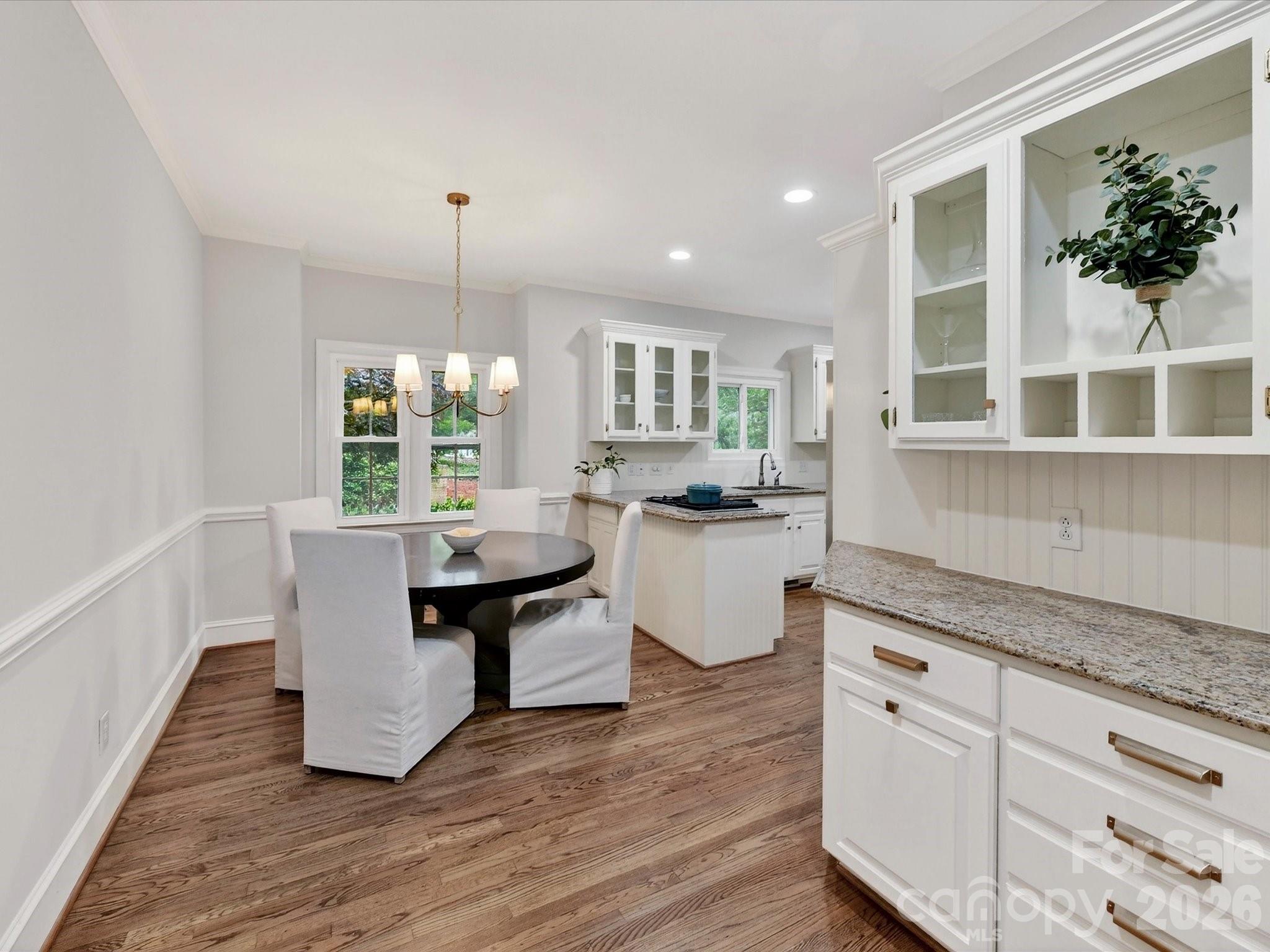 10341 Avondale Avenue Charlotte NC 28210