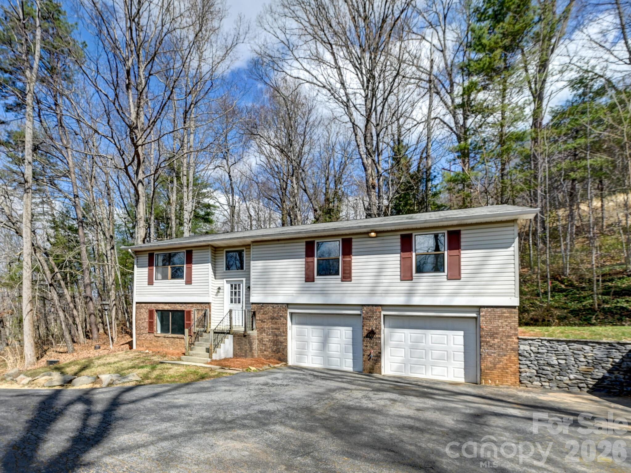 15 Forest Run Drive Asheville NC 28803