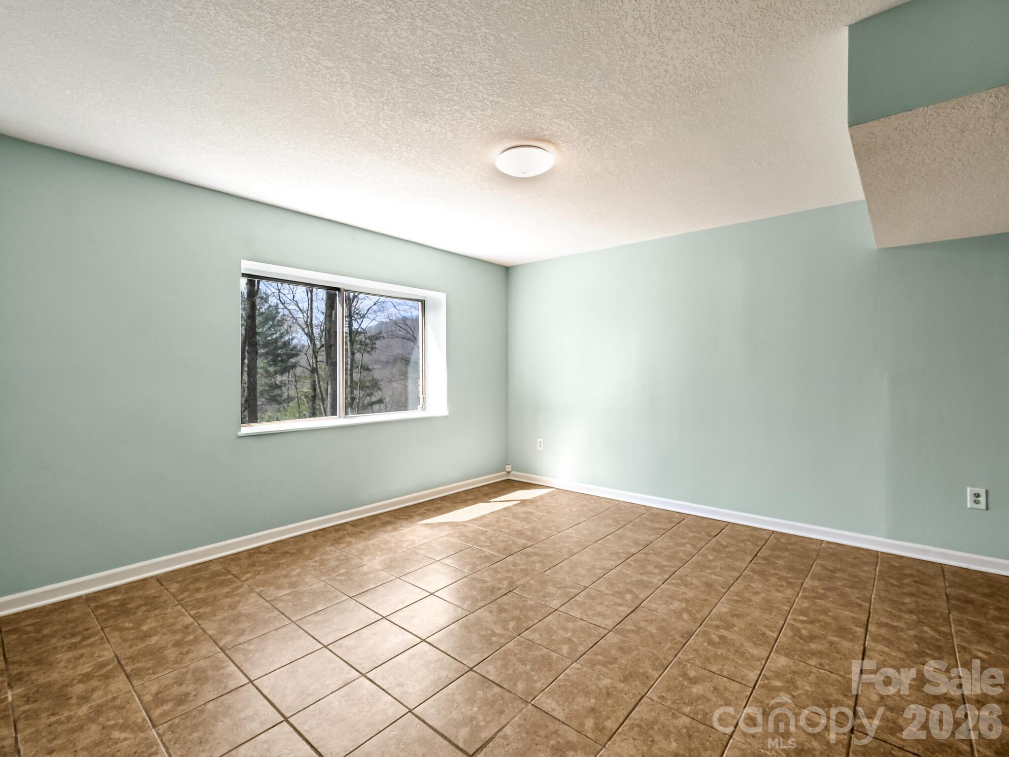 15 Forest Run Drive Asheville NC 28803