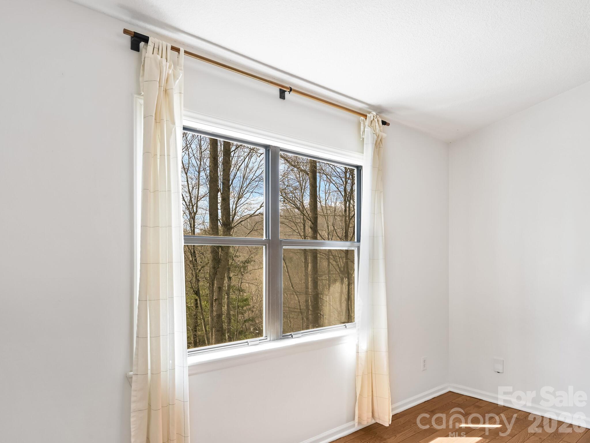 15 Forest Run Drive Asheville NC 28803