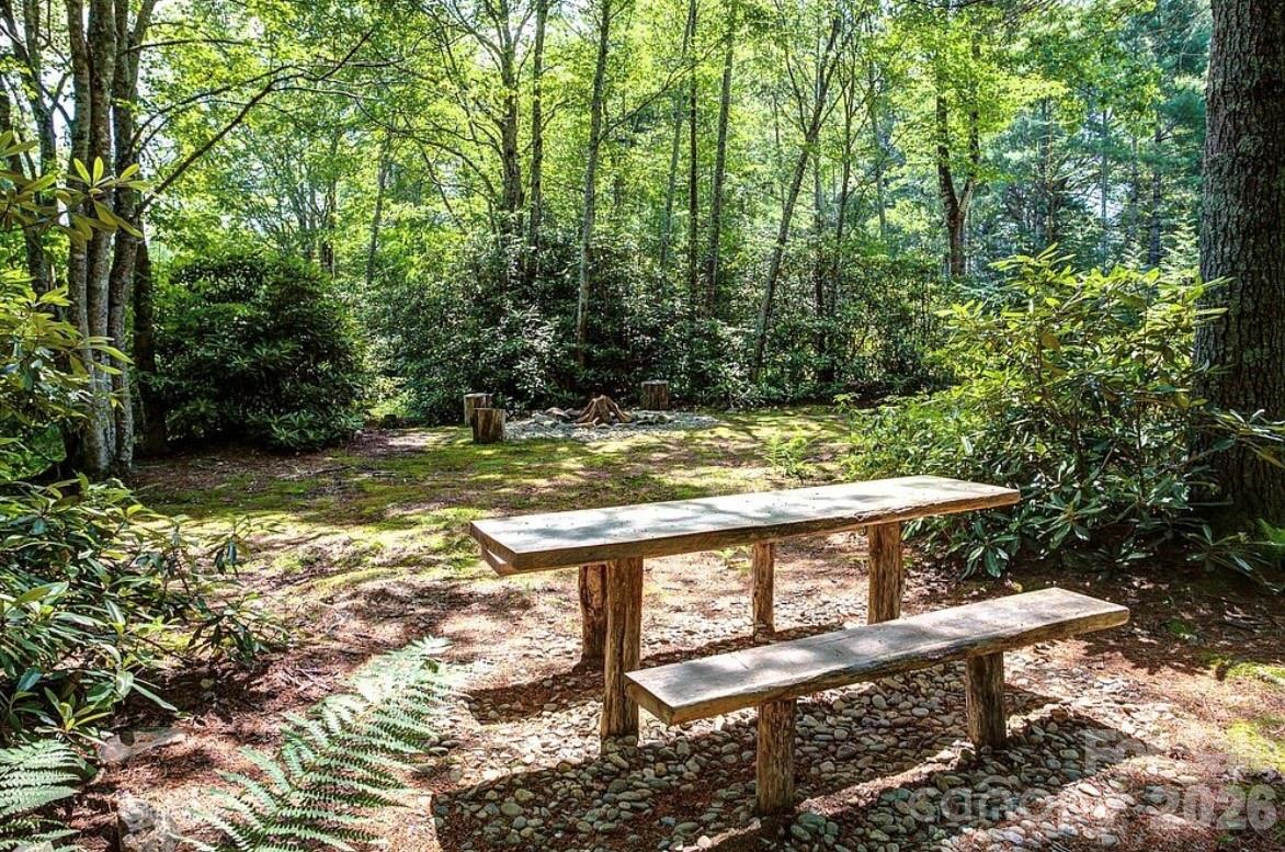 3434 Old Jonas Ridge Road Newland NC 28657