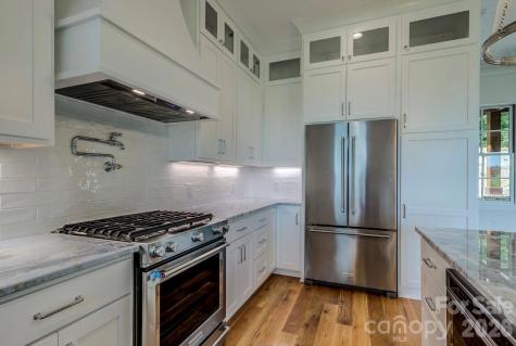 3434 Old Jonas Ridge Road Newland NC 28657