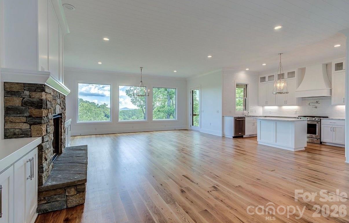 3434 Old Jonas Ridge Road Newland NC 28657