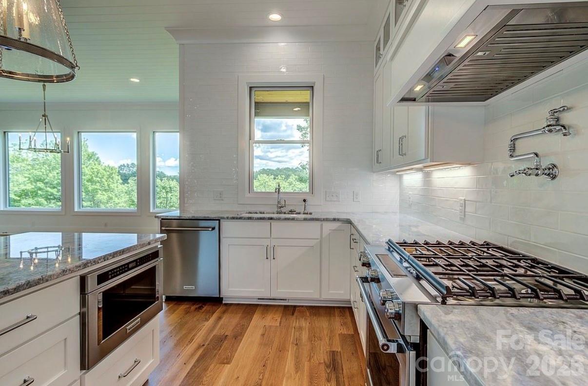 3434 Old Jonas Ridge Road Newland NC 28657