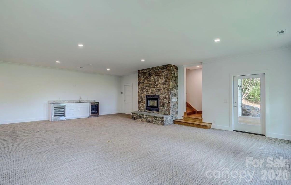 3434 Old Jonas Ridge Road Newland NC 28657