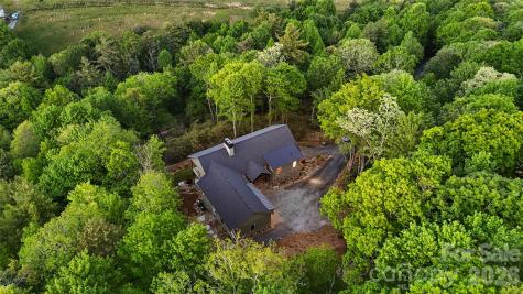 3434 Old Jonas Ridge Road Newland NC 28657